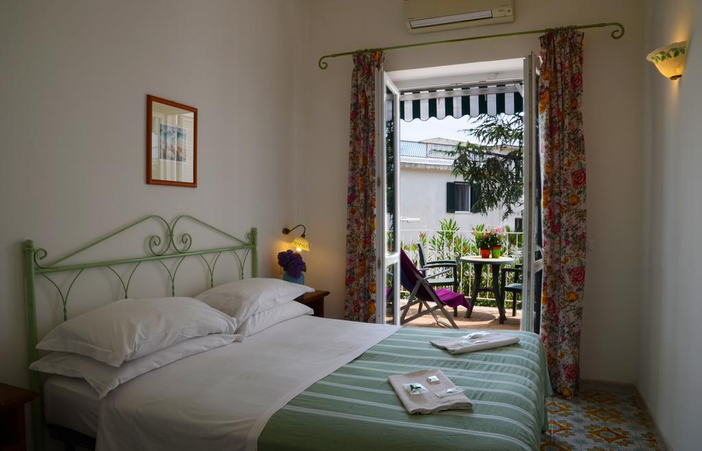 Hotel Europa ايسكيا المظهر الخارجي الصورة